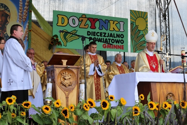 Diecezjalne dożynki w Czańcu