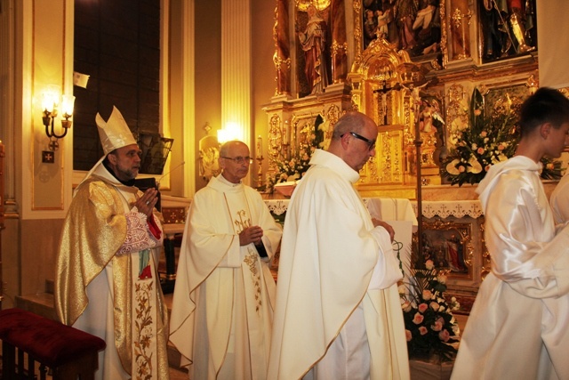 Prymicje bp. Kusego w kościele św. Elżbiety w Cieszynie