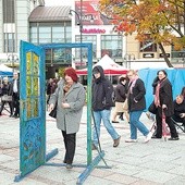  Przejście przez symboliczne Drzwi do Tolerancji