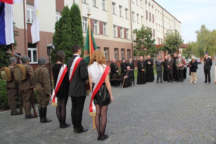 Odsłonięcie tablicy ku czci marsz. E. Śmigłego-Rydza