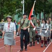 Kutnowscy harcerze na czele z komendant hm. Agnieszką Ciesielską