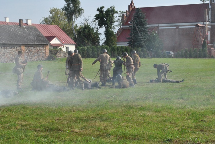 Piknik historyczny w Kozłowie Szlacheckim