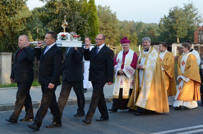 Wprowadzenie relikwii św. Jana Pawła II