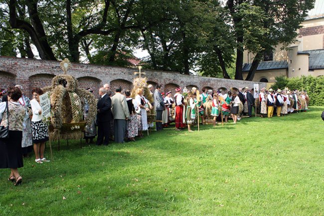 Diecezjalne dożynki w Rudach