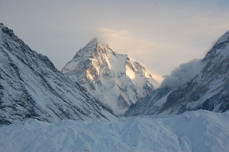 Wyprawa na K2 - Chmielarski i Małek nocują w pierwszym obozie