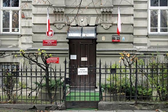 10 kolejnych osób zatrzymanych w sprawie korupcji w Sądzie Apelacyjnym w Krakowie