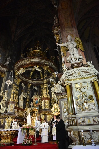 Fatimskie - katedra - Msza