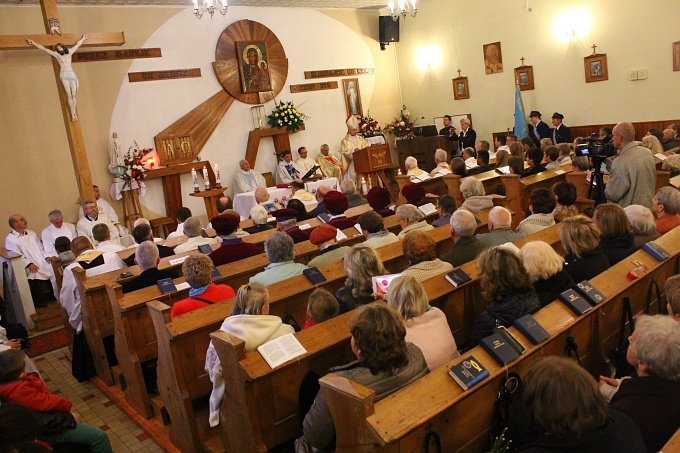 Abp Mieczysław Mokrzycki w Wałbrzychu