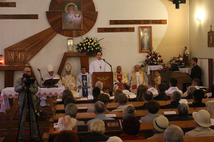 Abp Mieczysław Mokrzycki w Wałbrzychu