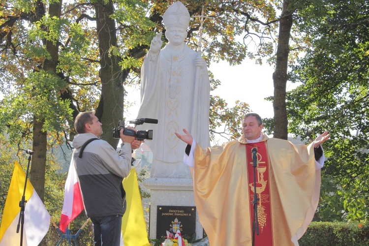 Pomnika JPII w Ornecie