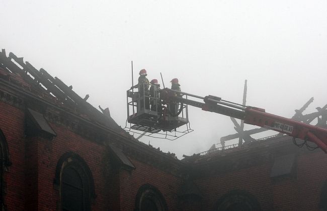 W niedzielę zbiórka na spaloną katedrę 