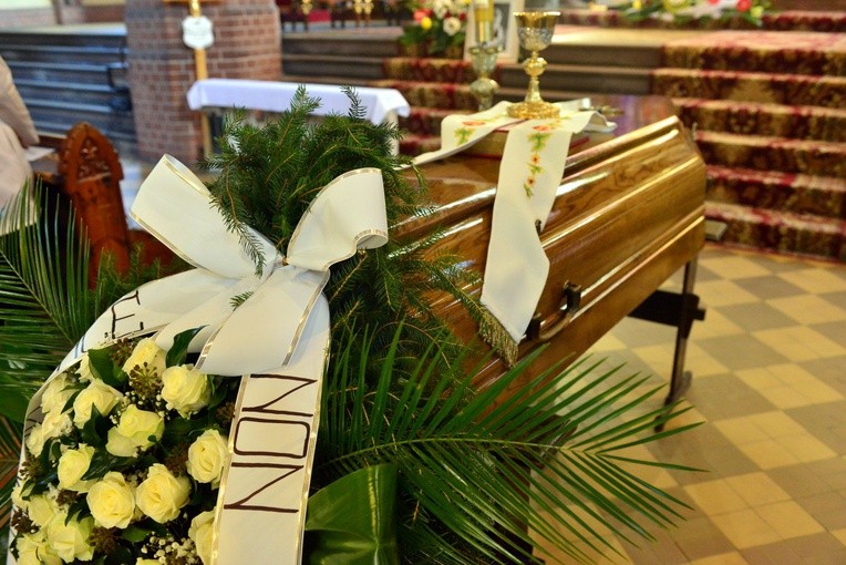 Pogrzeb ks. Łukasza - kościół