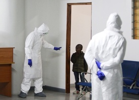 Ebola poza kontrolą! - misjonarze alarmują