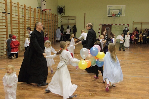 Bal Wszystkich Świętych u Andrzeja Boboli