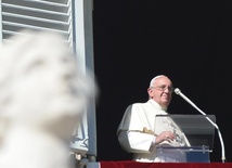 Papież: Pamiętajmy o zapomnianych zmarłych