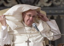 Papież zrewidował normy dot. dymisji biskupów
