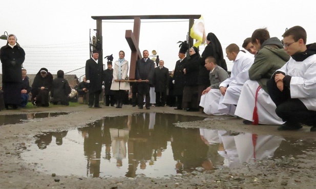 Droga Krzyżowa w KL Birkenau