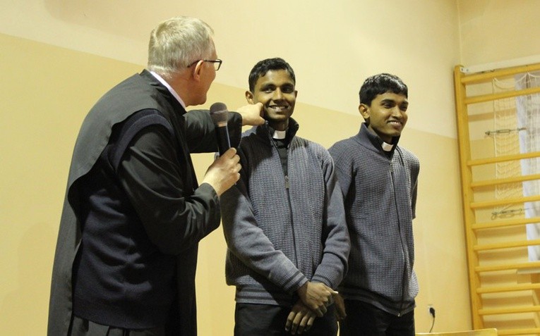 Klerycy ze Sri Lanki w Janowicach