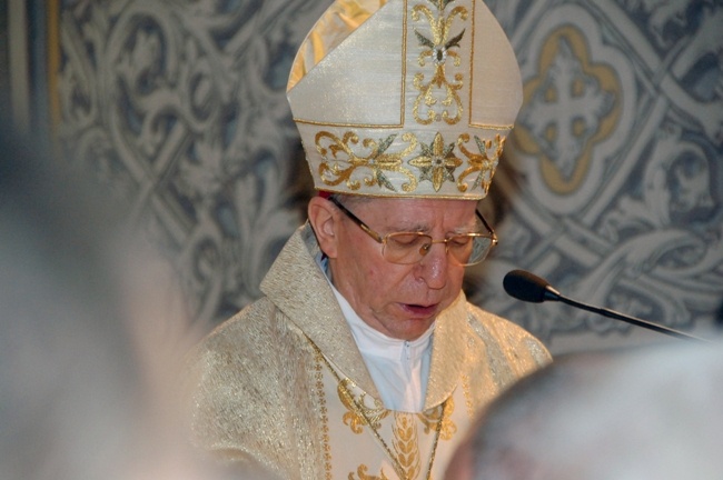 Nowego pasterza wita administrator diecezji, bp Stefan Siczek