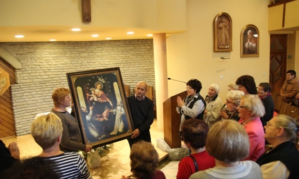 Obraz MB Pompejańskiej z Kaplicówki towarzyszył uczestnikom rekolekcji w Brennej
