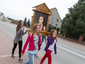 Młodzi archidiecezji odwiedzą bł. Karolinę