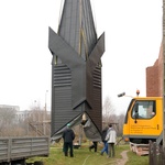 Posadowienie wieży na kościele MB Bolesnej w Radomiu