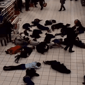 Adwentowy flashmob w Auchan