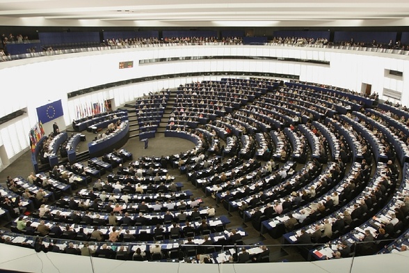 O "cichej wojnie" w Parlamencie Europejskim