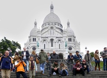 Francja: pedagogiczne podejście do świąt