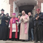 Przekazanie znaków ŚDM na Kopie Biskupiej