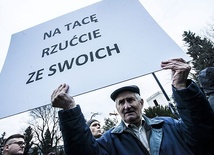 Krzyczeli: kasa na żłobki, nie na kościoły!