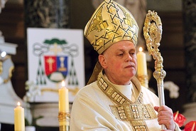  Zawołaniem biskupim nowego ordynariusza są słowa: „Wierność Ewangelii. Eucharystia”