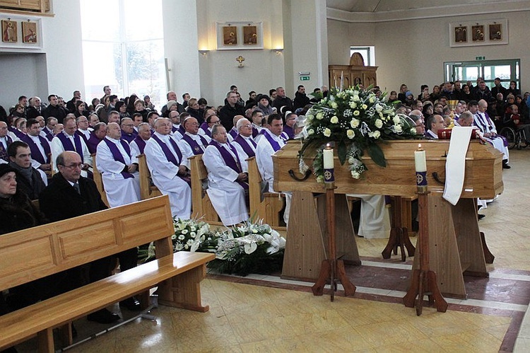 Pogrzeb śp. ks. Franciszka Mąkini SAC