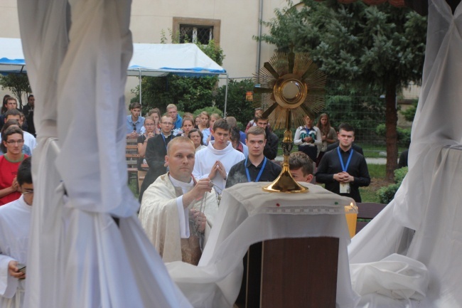 Legnickie Pole, bazylika mniejsza pw. Podwyższenia Krzyża Świętego i św. Jadwigi Śląskiej