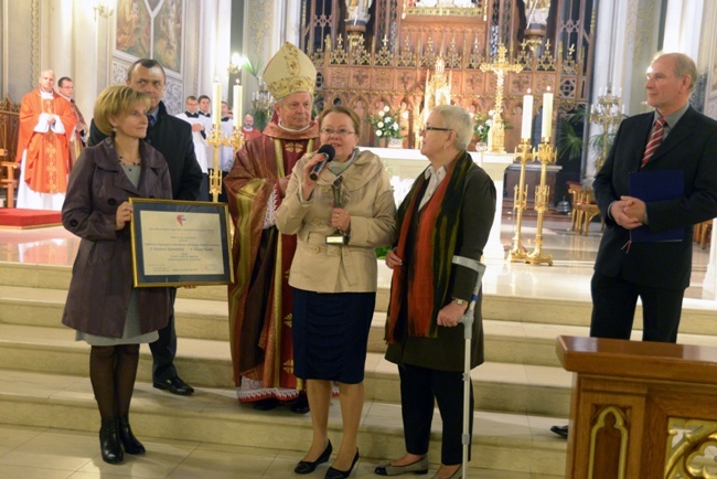 Z okazji rocznicy śmierci bp. Jana Chrapka przyznano nagrodę Viventi Caritate