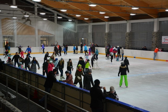 Udana inauguracja lodowiska