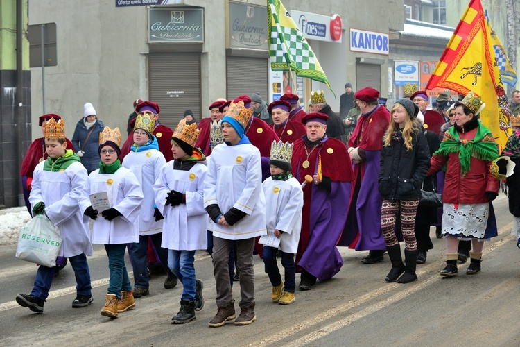 Nowa Ruda Słupiec - orszak - w drodze