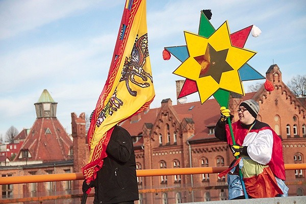  Zgorzelec i Görlitz są jedynymi miastami w Polsce, gdzie radosny pochód połączył dwa sąsiadujące ze sobą kraje