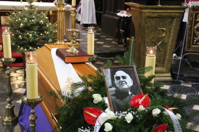 Pogrzeb ks. Stefana Ryłki