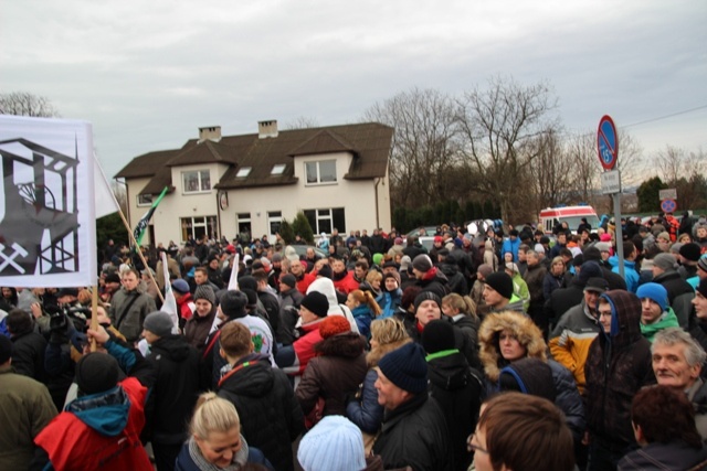 Manifestacja poparcia dla górników kopalni "Brzeszcze"