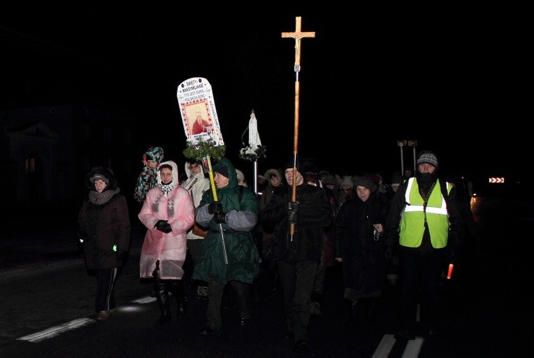 Druga nocna pielgrzymka z Miedniewic do Niepokalanowa