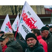  Protestujących pod ziemią górników wspierają mieszkańcy miasta i okolicy