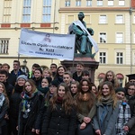 Zatańczyli poloneza dla Aleksandra Fredry