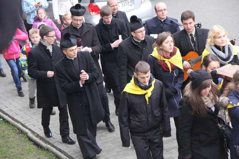 Symbole ŚDM w archikatedrze i seminarium