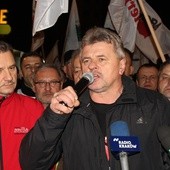 - Górnicy obronili kopalnię. Razem z mieszkańcami - mówi Stanisaw Kłysz, szef "Solidarności"