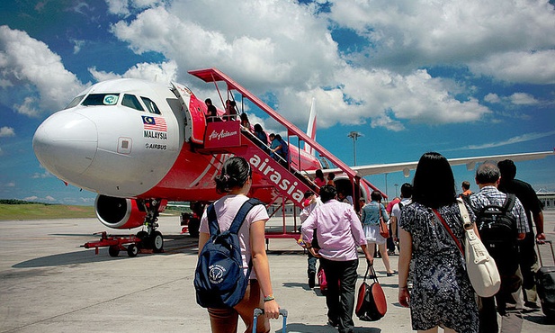 Wydobywanie wraku samolotu linii AirAsia przerwane