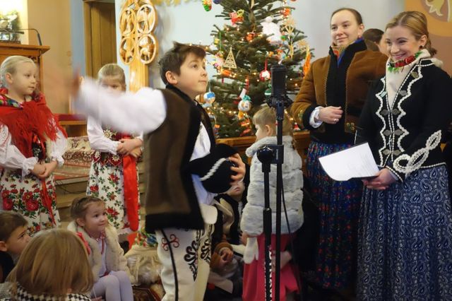 Przedszkolaki kolędowo