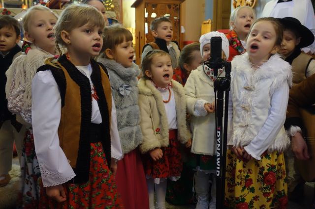 Przedszkolaki kolędowo