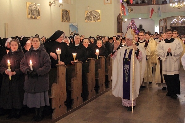 Uroczystości Dnia Życia Konsekrowanego