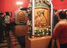  Na wystawie prezentowany jest m.in. sprzęt liturgiczny
